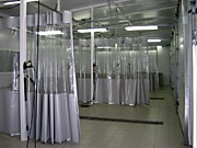 Штора ПВХ прозрачная в окантовке из серого ПВХ (высота 4,0м ширина 10,0м)